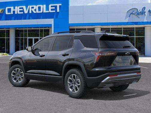 Mosaic Black Metallic 2026 Chevrolet Equinox FWD ACTIV