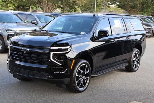2025 Chevrolet Suburban RST