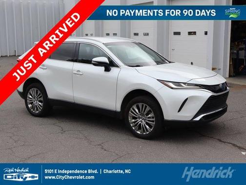 Wind Chill Pearl 2023 Toyota Venza XLE