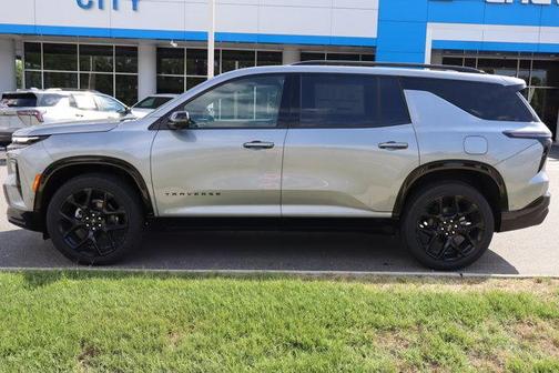 2025 Chevrolet Traverse RS