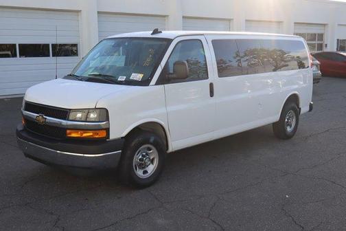 2024 Chevrolet Express 3500 LT