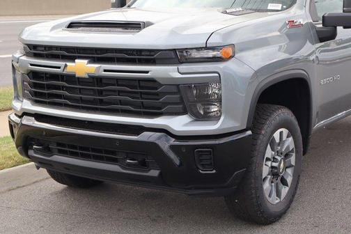 2026 Chevrolet Silverado 2500 Custom