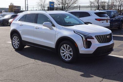 2022 Cadillac XT4 Luxury