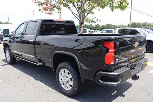 2025 Chevrolet Silverado 3500 High Country