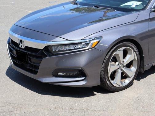 Modern Steel Metallic 2018 Honda Accord Touring 2.0T