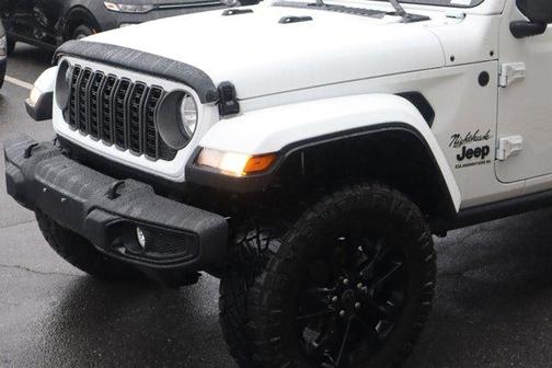 2025 Jeep Gladiator Sport