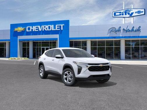 2025 Chevrolet Trax LS