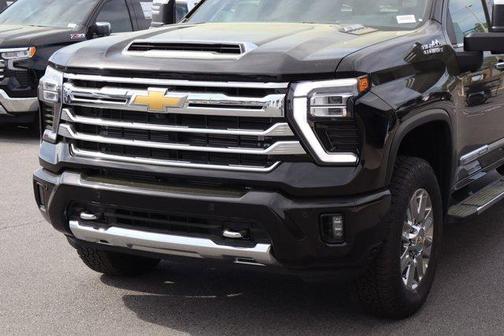 Black 2026 Chevrolet Silverado 2500 High Country