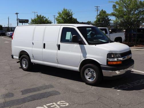 Summit White 2025 Chevrolet Express 2500 Work Van