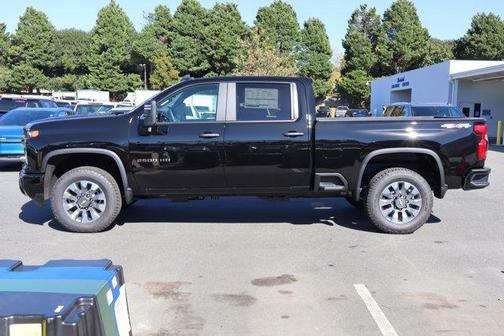 2026 Chevrolet Silverado 2500 Custom