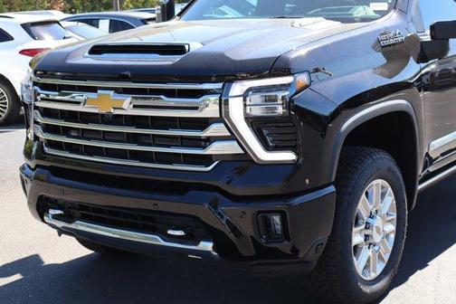 2025 Chevrolet Silverado 2500 High Country