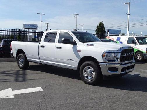 Photo 2 of 44 of 2021 RAM 2500 Tradesman