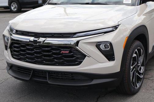 White Sand 2026 Chevrolet Trailblazer RS