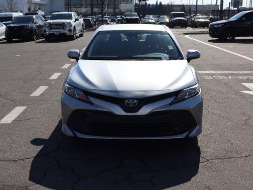 2018 Toyota Camry Hybrid LE