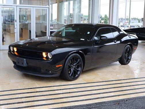 Pitch Black Clearcoat 2018 Dodge Challenger R/T