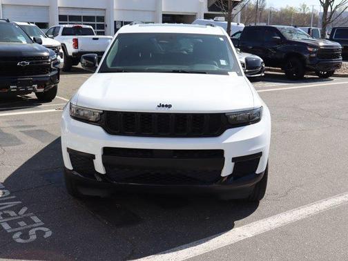 2023 Jeep Grand Cherokee L Laredo