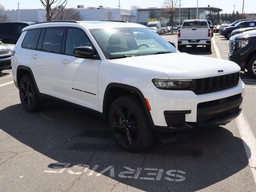 2023 Jeep Grand Cherokee L Laredo
