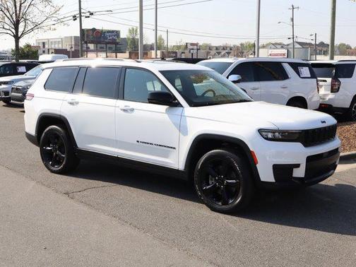 2023 Jeep Grand Cherokee L Laredo