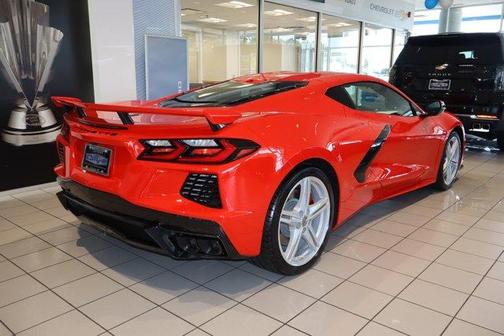 2026 Chevrolet Corvette Stingray w/2LT