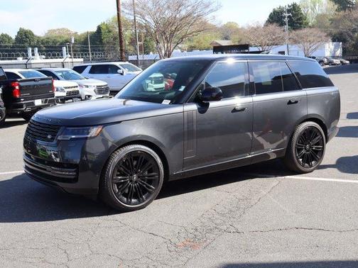2024 Land Rover Range Rover P530 SE