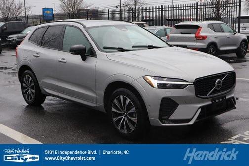 2025 Volvo XC60 B5 Plus