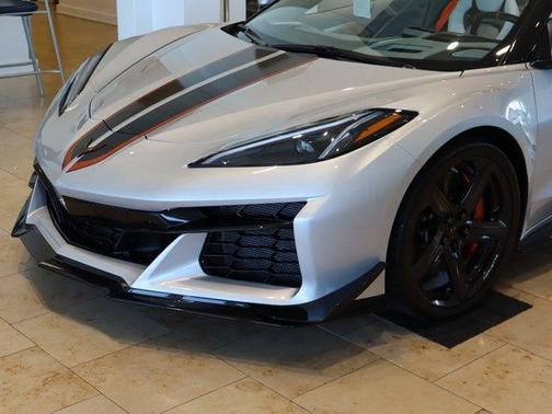 Blade Silver Metallic 2026 Chevrolet Corvette 3LZ