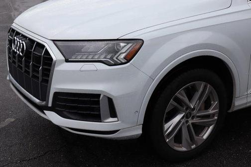 2023 Audi Q7 55 Premium Plus