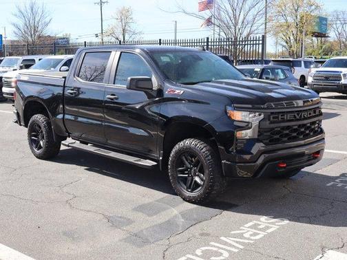 2022 Chevrolet Silverado 1500 Custom Trail Boss