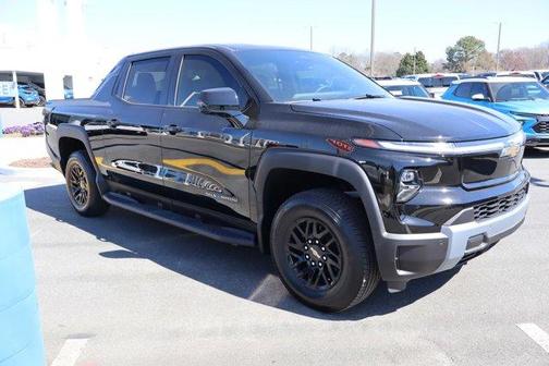 2025 Chevrolet Silverado EV LT