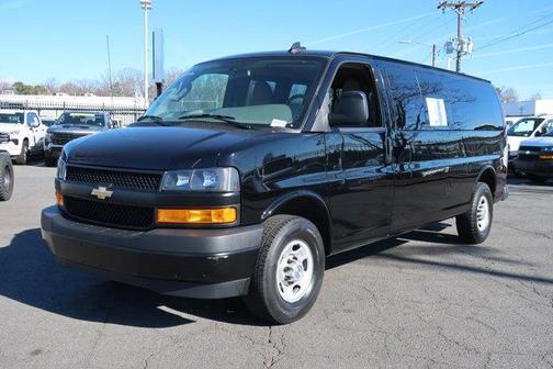 2025 Chevrolet Express 3500 LS