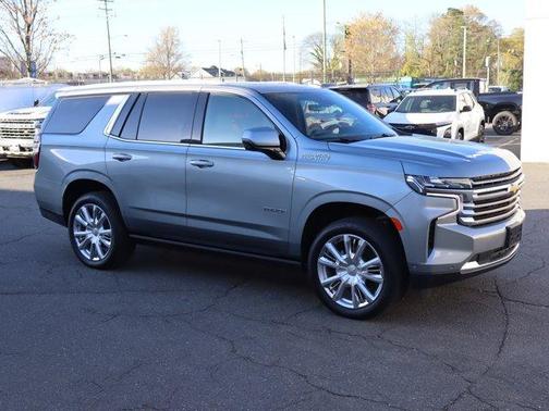 Sterling Gray Metallic 2024 Chevrolet Tahoe High Country