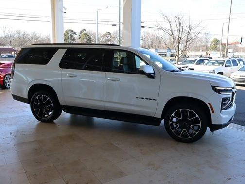 2025 Chevrolet Suburban RST