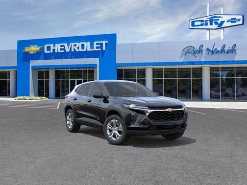 Mosaic Black Metallic 2026 Chevrolet Trax LS