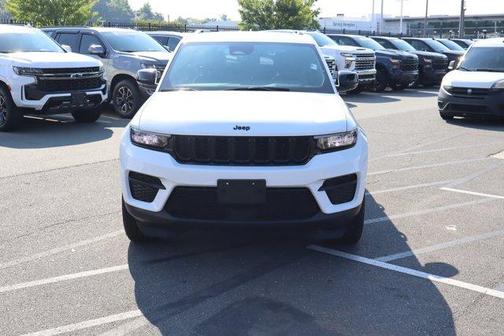 2024 Jeep Grand Cherokee Laredo