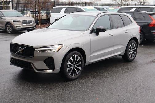 2025 Volvo XC60 B5 Plus