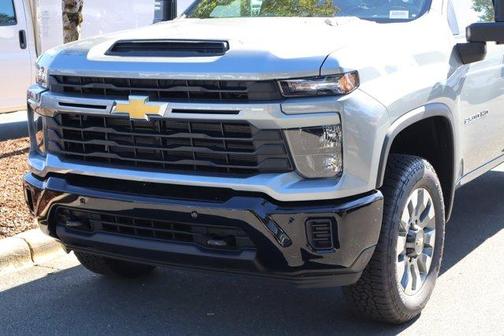 2026 Chevrolet Silverado 2500 Custom