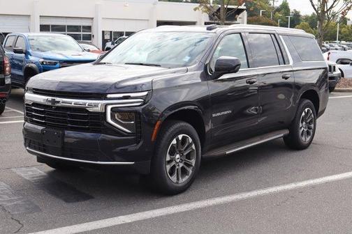 2025 Chevrolet Suburban LS