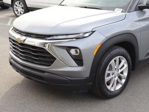 Sterling Gray Metallic 2024 Chevrolet Trailblazer LS