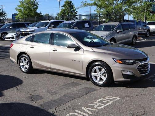 Mineral Gray Metallic 2025 Chevrolet Malibu LT