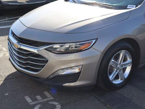 Mineral Gray Metallic 2025 Chevrolet Malibu LT