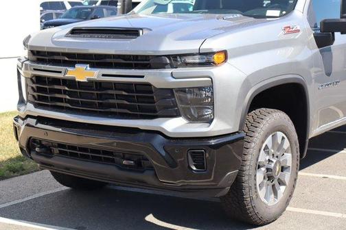 2026 Chevrolet Silverado 2500 Custom