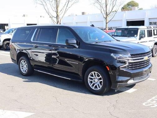 2023 Chevrolet Suburban LT