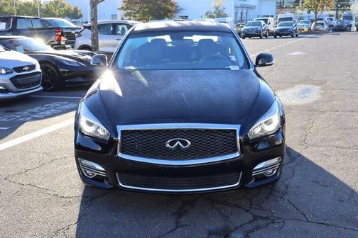 2015 INFINITI Q70 3.7