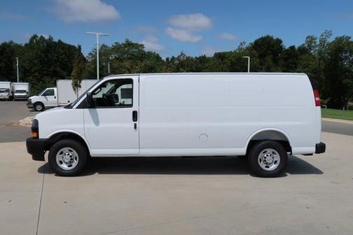 2025 Chevrolet Express 2500 Work Van
