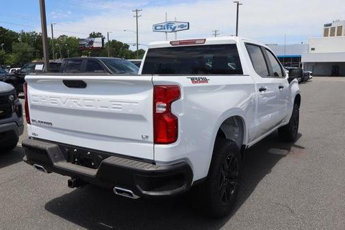 2025 Chevrolet Silverado 1500 LT Trail Boss