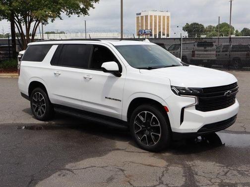 Summit White 2023 Chevrolet Suburban RST
