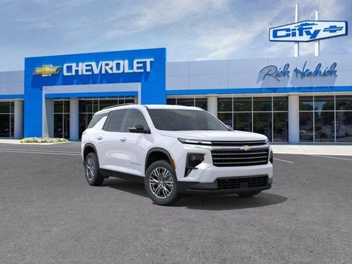 Summit White 2026 Chevrolet Traverse LT