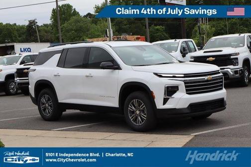 Summit White 2026 Chevrolet Traverse LT
