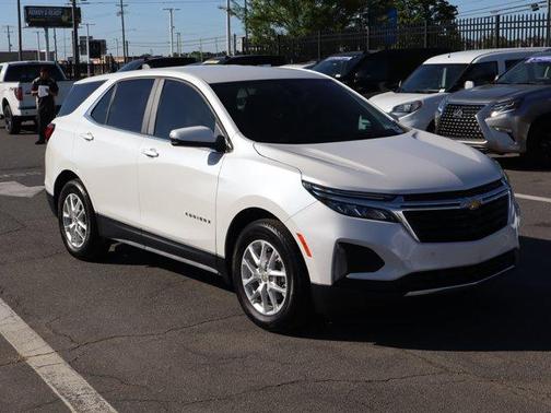 Iridescent Pearl Tricoat 2023 Chevrolet Equinox 1LT