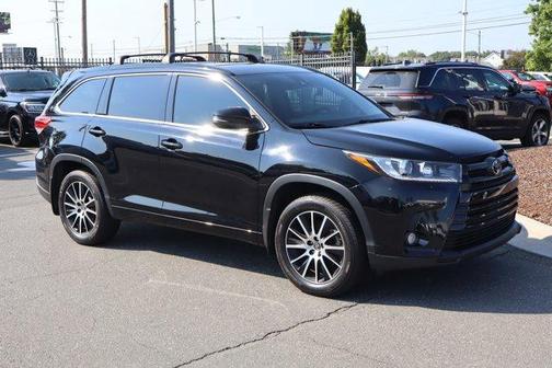2018 Toyota Highlander SE